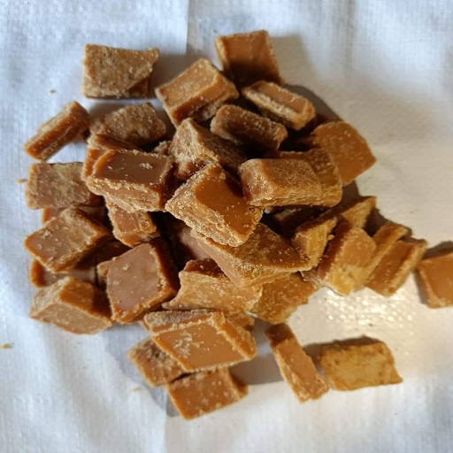 organic jaggery